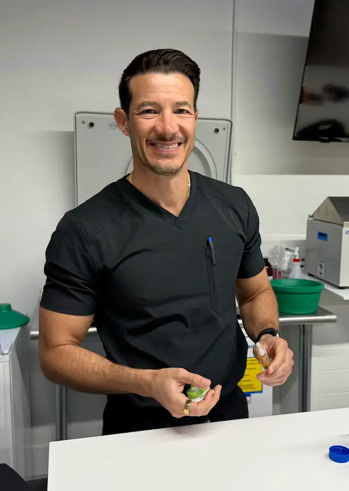 Dr. Carlos De La Hoz MD in the NeoMedicine Institute laboratory in Miami FL